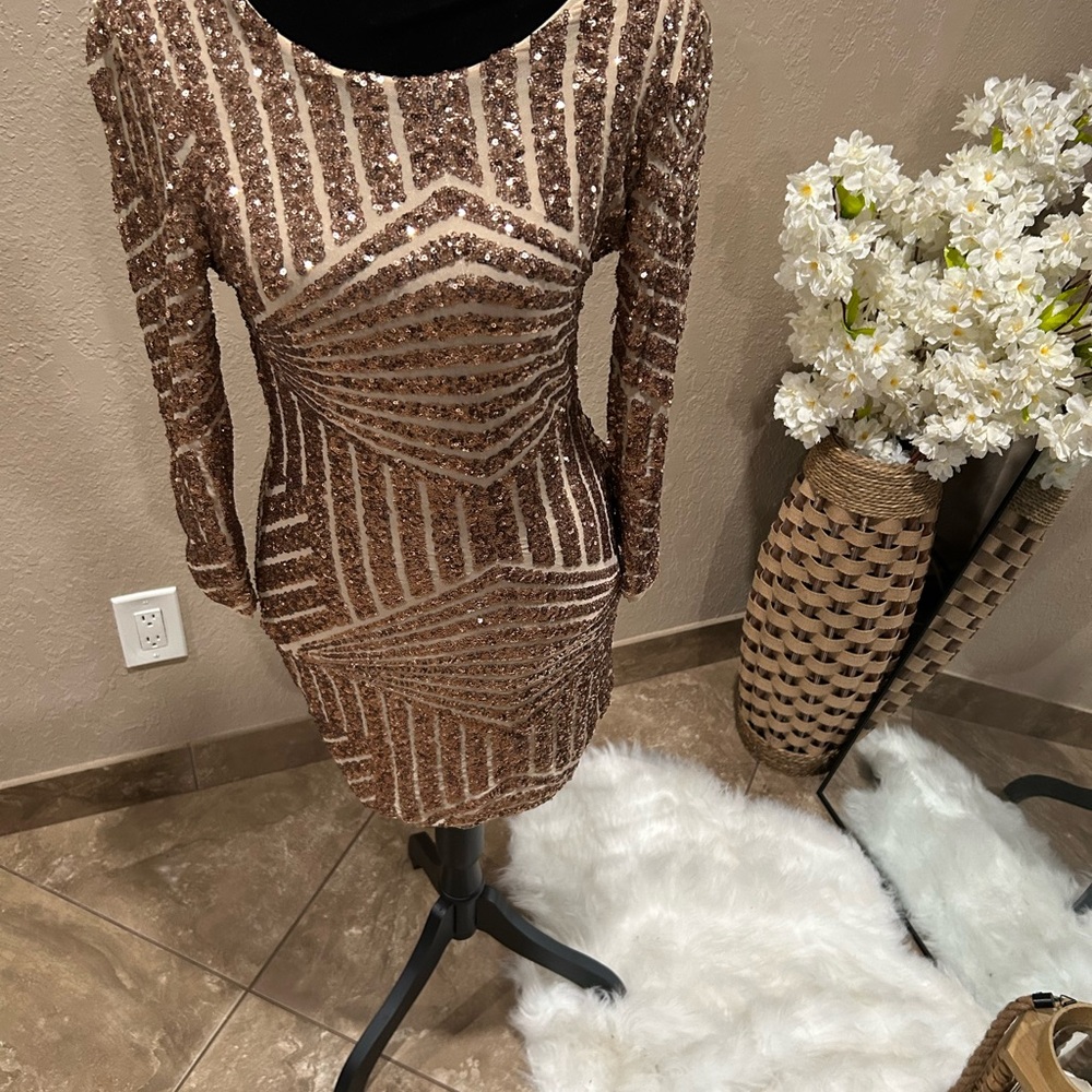 Forever 21 Gold Bodycon Long Sleeve Dress
